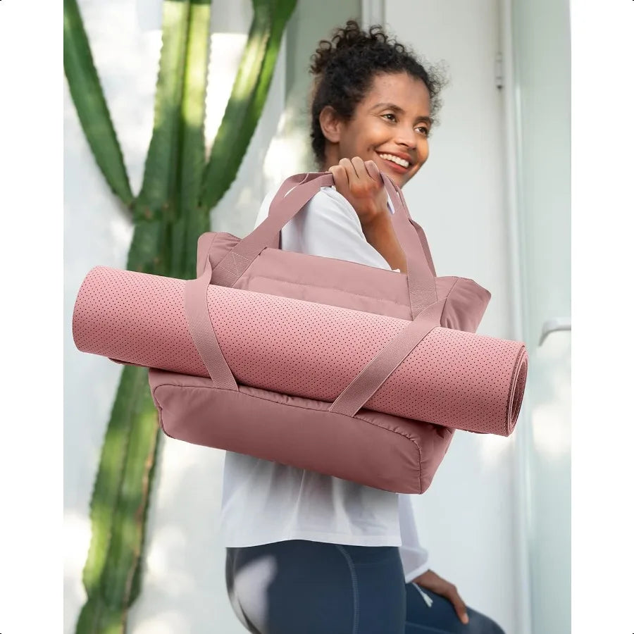 Quilted Women’s Gym Tote Bag With Zipper Yoga Mat Straps